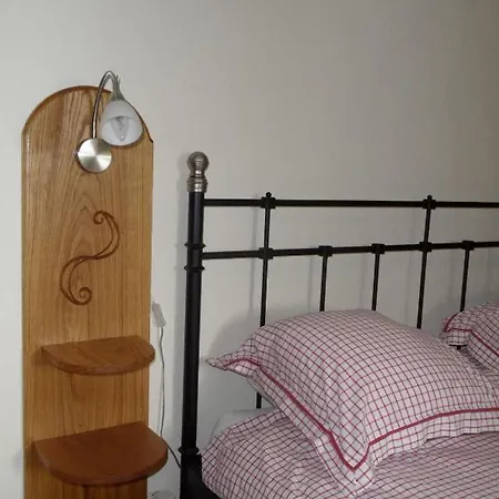 D'hotes Domaine Du Bourg Bed & Breakfast Gannay-sur-Loire