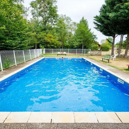 D'hotes Domaine Du Bourg Bed & Breakfast Gannay-sur-Loire