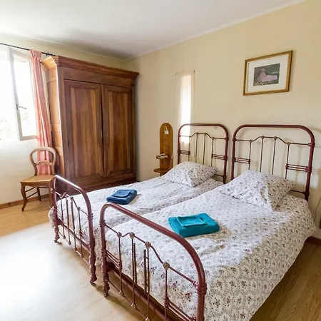 Chambres D'hotes Domaine Du Bourg